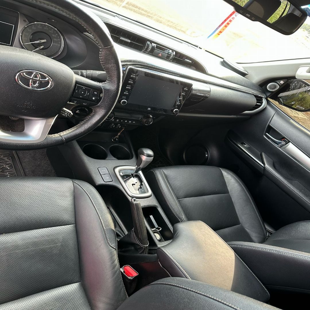 HILUX SRX 2022 DIESEL 4X4 OU 250MIL